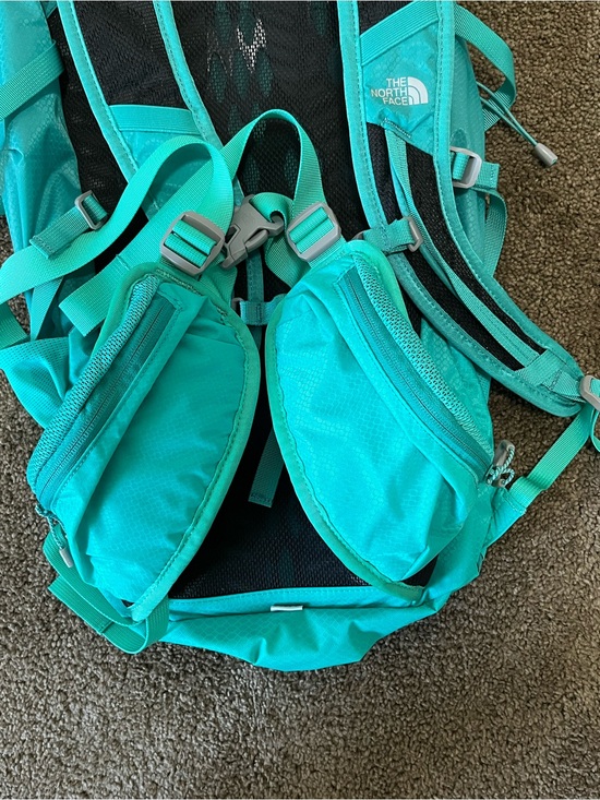 The North Face Aleia 22 Women’s Backpack Teal Hiking Daypack Hydration Ready NWT main image 9